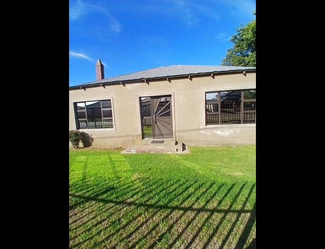 4 BEDROOM HOUSE FOR SALE IN SPRINGS CENTRAL